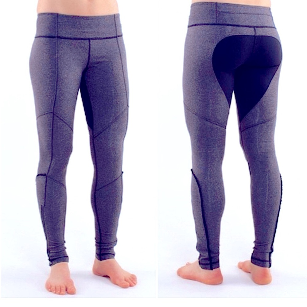 Rare htf Lululemon Dressage Leggings size 8 ankle zip ruffle detail super sexy